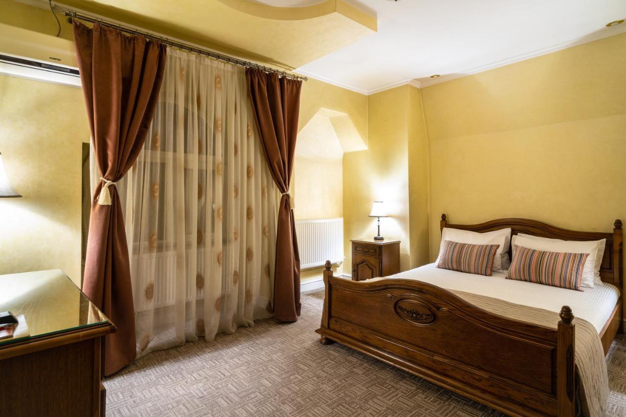 Hotel Europa 塔古玖 外观 照片